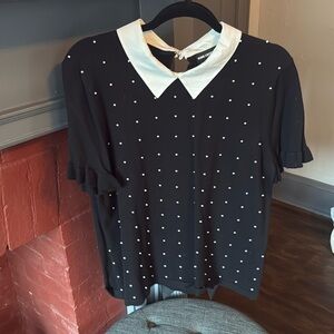 Adorable pearl short sleeve shirt
